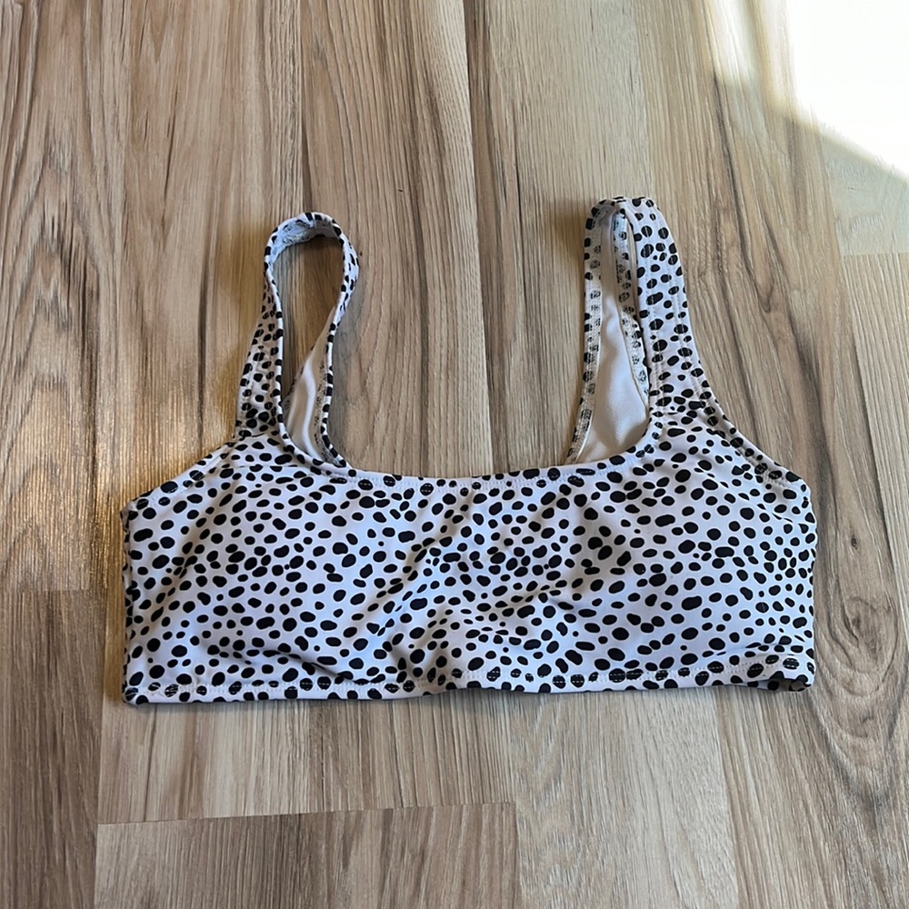 Polka dot bikini top